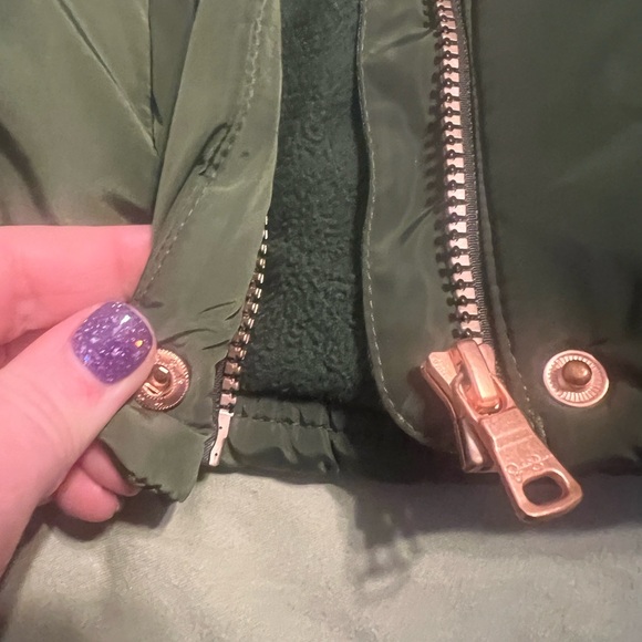Green Jessica Simpson puffer coat- size 7/8 - Picture 4 of 10